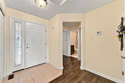 1010 Sunnyfield Ct, Penn Twp, PA 15636 - Photo 3