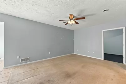 1010 Sunnyfield Ct, Penn Twp, PA 15636 - Photo 23