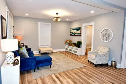 426 Wayne Ave, Ellwood City, PA 16117 - Photo 3