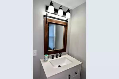 426 Wayne Ave, Ellwood City, PA 16117 - Photo 29