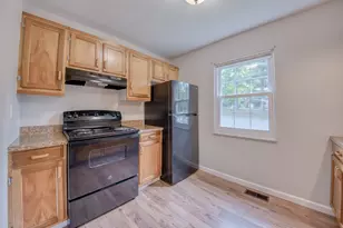 408 Parkwood Dr, Cranberry Township, PA 16066 - Photo 9