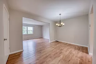 408 Parkwood Dr, Cranberry Township, PA 16066 - Photo 5
