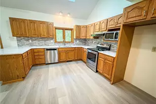102 Rittswood Dr, Twp of But NE, PA 16001 - Photo 9
