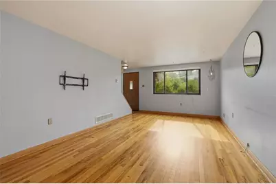 2724 Dwight Ave, Pittsburgh, PA 15216 - Photo 5