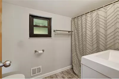 2724 Dwight Ave, Pittsburgh, PA 15216 - Photo 25