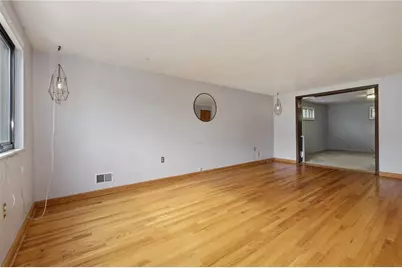 2724 Dwight Ave, Pittsburgh, PA 15216 - Photo 3