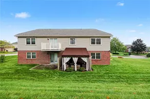 1504 Dunhill Ct, Kennedy Township, PA 15108 - Photo 3