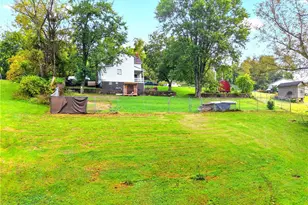 223 Lenkey Rd, Vanderbilt, PA 15486 - Photo 11