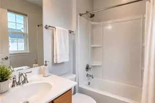 1502 Pointe View Dr, Adams Township, PA 16046 - Photo 25