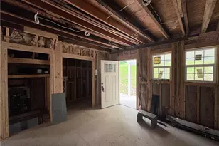 7651 Pennsylvania Ave, North Huntingdon, PA 15501 - Photo 15