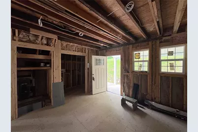 7651 Pennsylvania Ave, North Huntingdon, PA 15501 - Photo 15