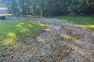 1567 Pulaski Mercer Rd, East Lackawannock Township, PA 16137 - Photo 3