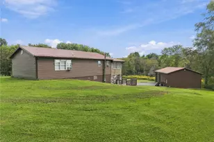 144 Oak Grove Ln, Mercer Township, PA 16038 - Photo 35