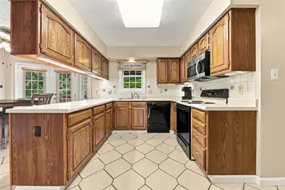 221 William Dr, North Strabane, PA 15317 - Photo 7