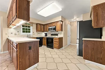 221 William Dr, North Strabane, PA 15317 - Photo 5