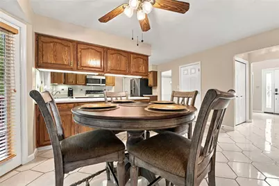 221 William Dr, North Strabane, PA 15317 - Photo 9