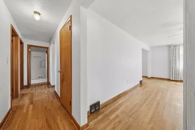9428 Saratoga Dr, Pittsburgh, PA 15237 - Photo 7
