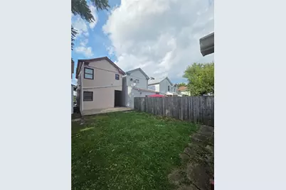 232 E 18th Ave, Homestead, PA 15120 - Photo 3