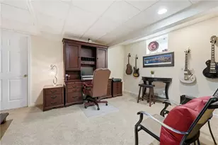 931 White Water Dr, Adams Township, PA 16046 - Photo 39