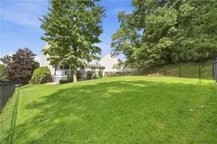 931 White Water Dr, Adams Township, PA 16046 - Photo 21