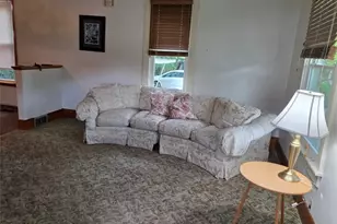 1712 Pennsylvania Ave, New Castle, PA 16101 - Photo 9