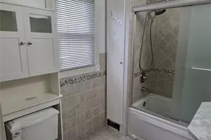1712 Pennsylvania Ave, New Castle, PA 16101 - Photo 11