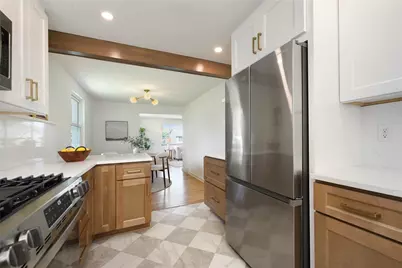 646 Guenevere Dr, Pittsburgh, PA 15237 - Photo 11