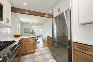 646 Guenevere Dr, Pittsburgh, PA 15237 - Photo 11