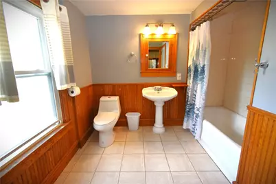 1406 Roemer Blvd, Farrell, PA 16121 - Photo 19