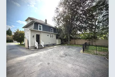 1406 Roemer Blvd, Farrell, PA 16121 - Photo 3