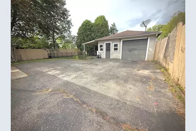 1406 Roemer Blvd, Farrell, PA 16121 - Photo 5