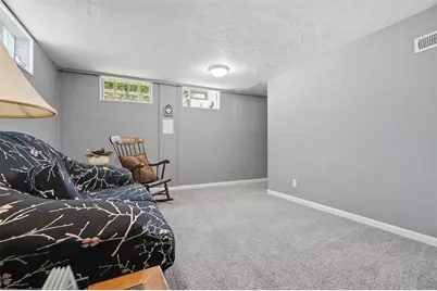306 Delaney Dr, Pittsburgh, PA 15235 - Photo 13