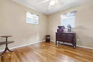 306 Delaney Dr, Pittsburgh, PA 15235 - Photo 9
