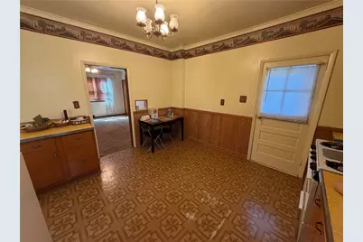 802 Glencairn St, West Mifflin, PA 15122 - Photo 11