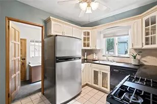 4 W Club Dr, Pittsburgh, PA 15236 - Photo 11