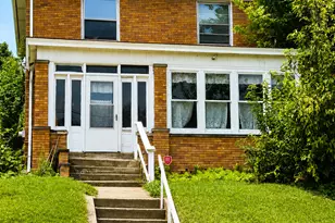 882 McIntire Wy, Brackenridge, PA 15014 - Photo 1