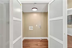 631 Chislett St, Pittsburgh, PA 15206 - Photo 25