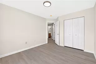1811 Pioneer Dr, Pittsburgh, PA 15143 - Photo 29