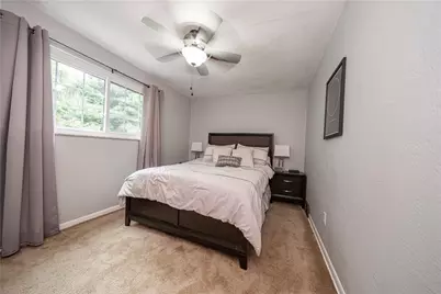 1626 Hybla St, Pittsburgh, PA 15212 - Photo 11