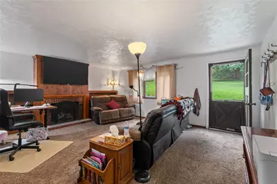 701 Trillium Ct, Pine Township, PA 15090 - Photo 5