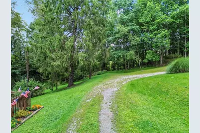 701 Trillium Ct, Pine Township, PA 15090 - Photo 25
