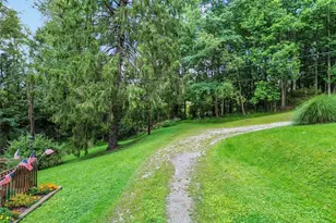 701 Trillium Ct, Pine Township, PA 15090 - Photo 25