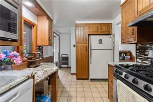 701 Trillium Ct, Pine Township, PA 15090 - Photo 9