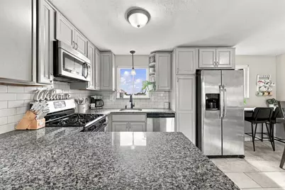 942 Lindsay Rd, Scott Township, PA 15106 - Photo 9
