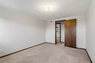 1349 Sturdy Oak Dr, Scott Township, PA 15220 - Photo 27