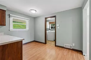 1349 Sturdy Oak Dr, Scott Township, PA 15220 - Photo 17