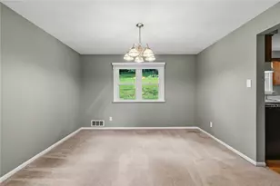 1349 Sturdy Oak Dr, Scott Township, PA 15220 - Photo 11