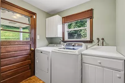1349 Sturdy Oak Dr, Scott Township, PA 15220 - Photo 17