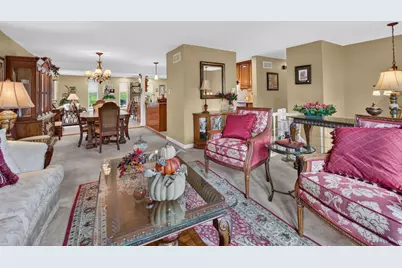1224 Armstrong Dr, South Park, PA 15129 - Photo 5