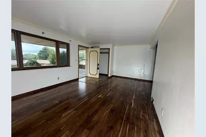 311 Larch Ln, Pittsburgh, PA 15234 - Photo 5
